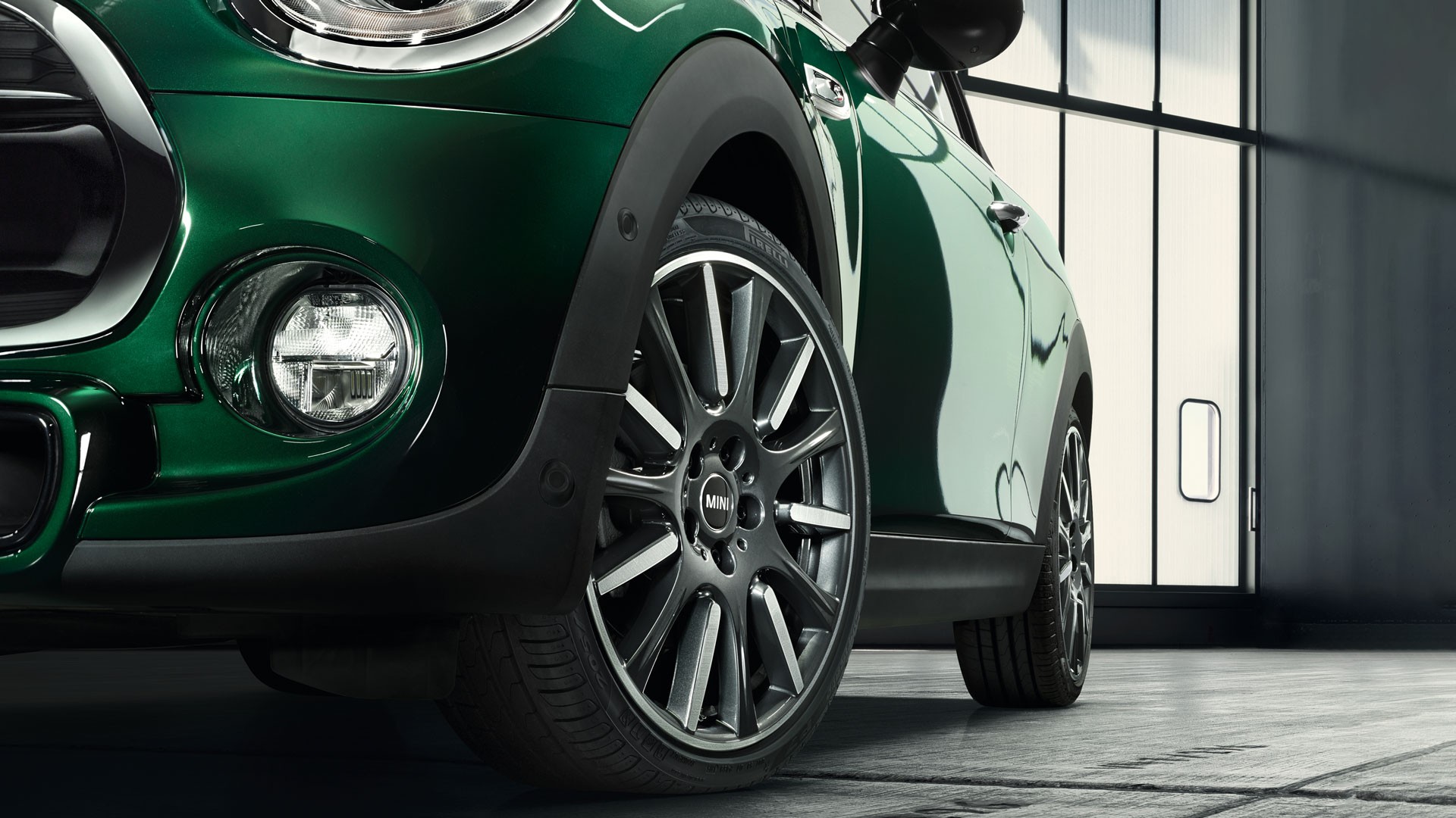 MINI 3 porte – verde – cerchi e pneumatici